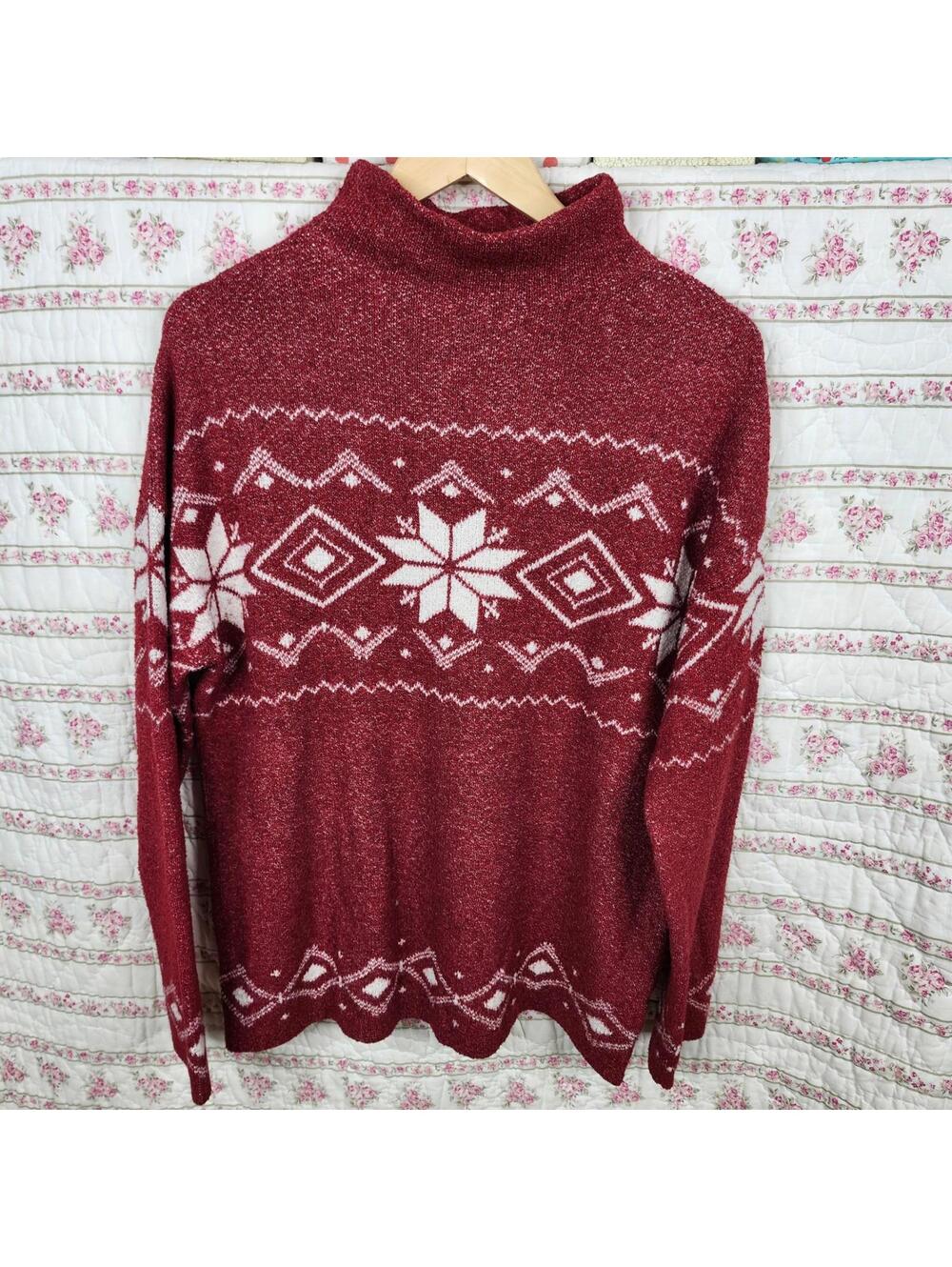 Christian Siriano Women's Red and White Patterned Turtleneck Sweater Medium
